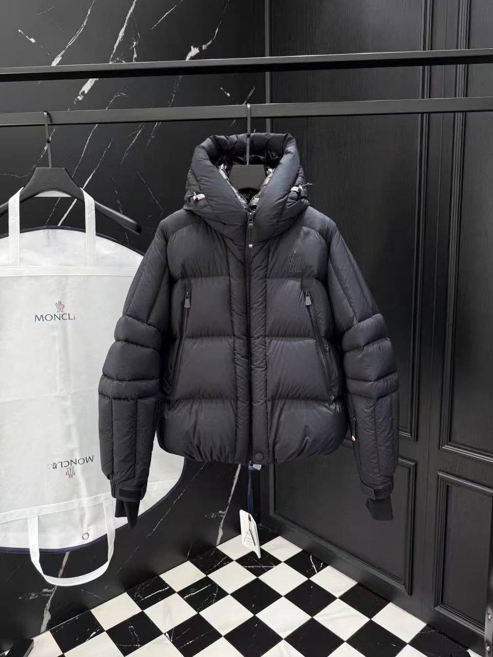Mon**ler Puffer