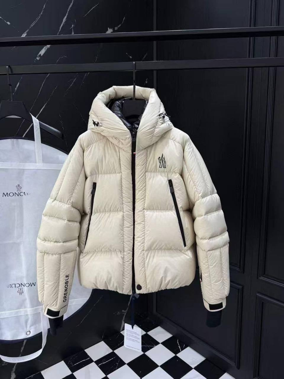 Mon**ler Puffer